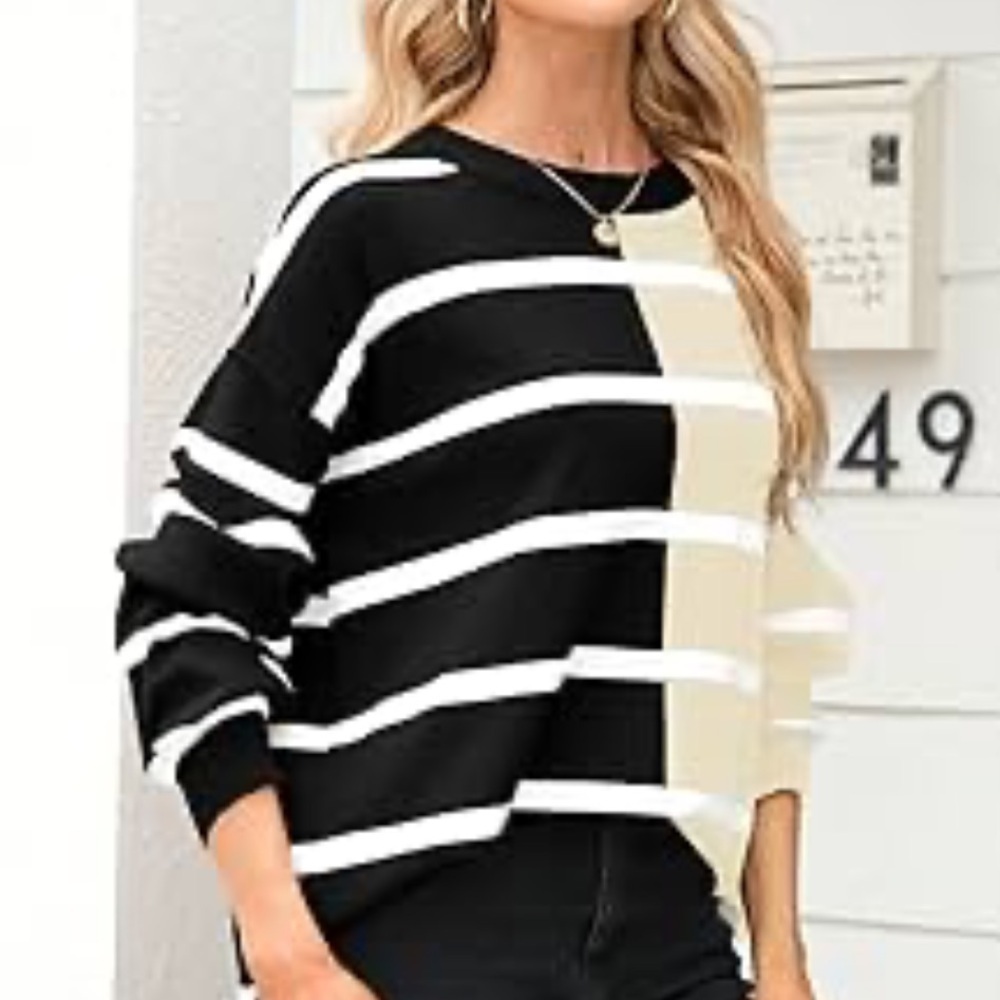 Womens Striped
Pullover Sweater 🆕